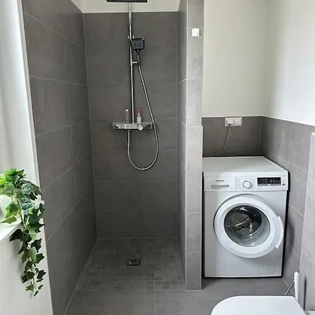 Moderne Ruheoase Bei Berlin *
